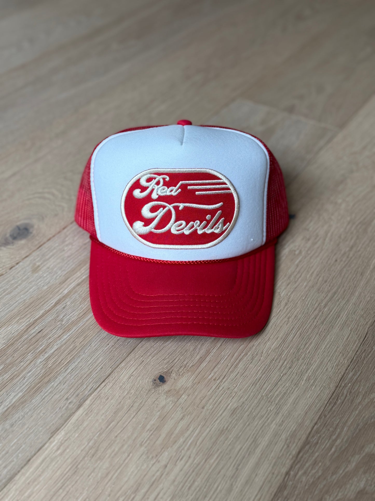 “RED DEVILS” trucker