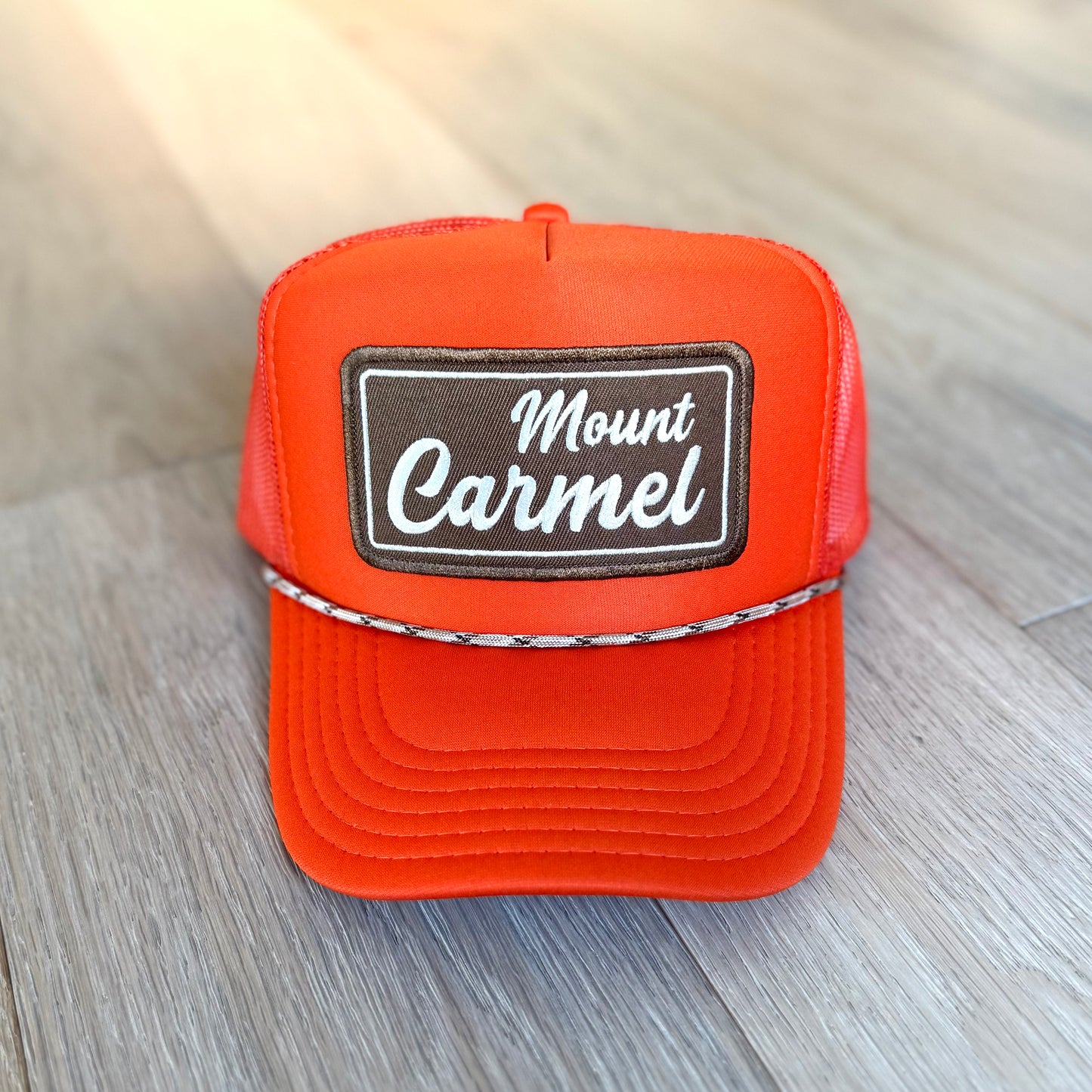 MOUNT CARMEL trucker